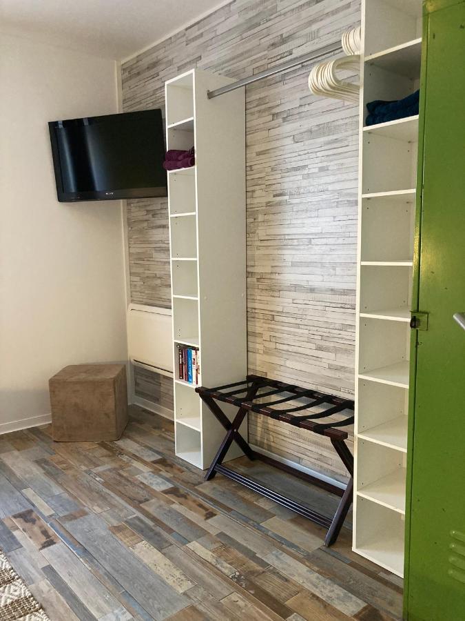 Living At Saarpartments -Adultsonly- 2 Bedrooms, Kitchen - Business & Holiday Apartments For Long- And Short Term Stay, 3 Min To Train Station, Secure E-Bike Parking! Saarbrücken Exterior foto