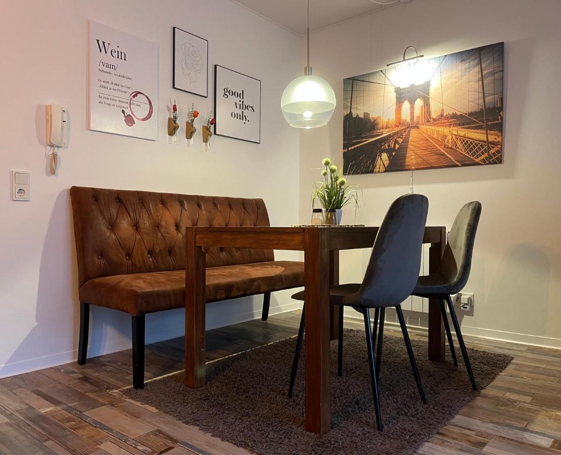 Living At Saarpartments -Adultsonly- 2 Bedrooms, Kitchen - Business & Holiday Apartments For Long- And Short Term Stay, 3 Min To Train Station, Secure E-Bike Parking! Saarbrücken Exterior foto