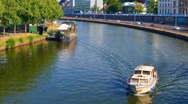 Living At Saarpartments -Adultsonly- 2 Bedrooms, Kitchen - Business & Holiday Apartments For Long- And Short Term Stay, 3 Min To Train Station, Secure E-Bike Parking! Saarbrücken Exterior foto